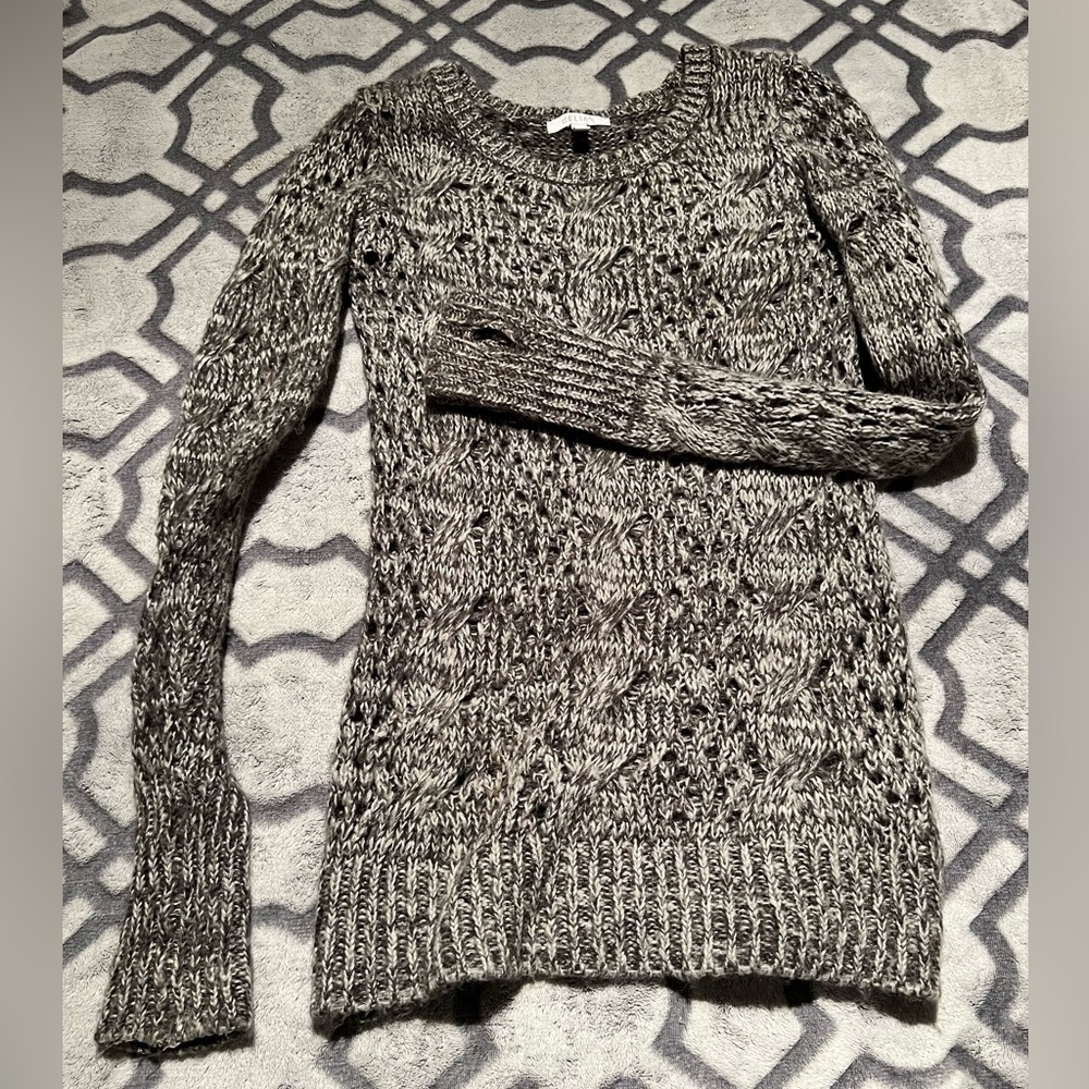 DeLiA*s  Size Small Long Knit Sweater w Thumb Holes PC